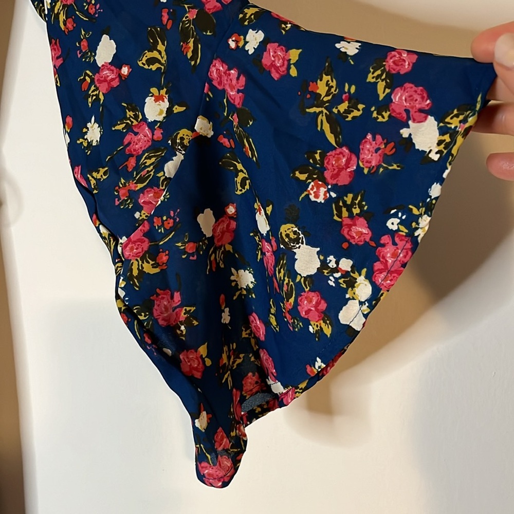 Love Kuza L A dress floral Sz S maxi wrap tie DRESS Dark romance Whimsgoth flowy - Picture 4 of 7